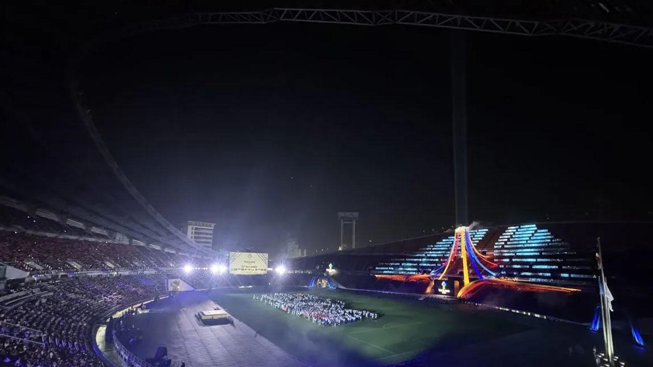 Bukan Sekadar Memperebutkan Logam