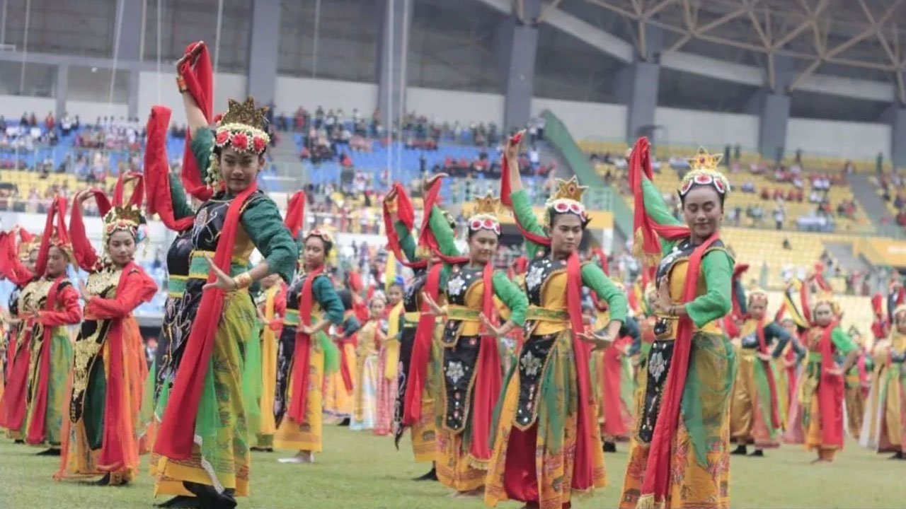 PEDULI LINTAS PULAU: ‘Pesona Nusantara Bekasi Keren’ Galang Bantuan Besar-besaran untuk Korban Bencana Sumatera